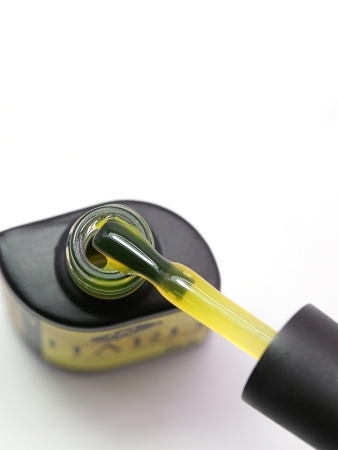 Цветная жесткая база Holy Rose Beauty для моделирования HARD Color Base №04 жёлтая 10 мл